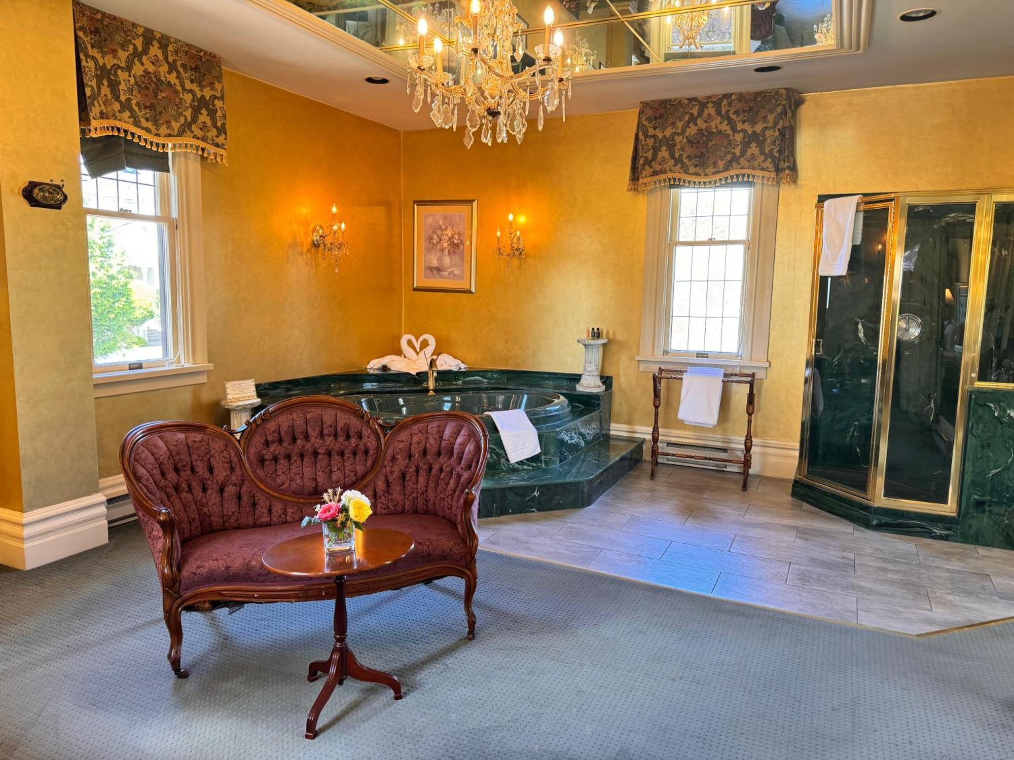 Prior Castle Inn Вікторія Екстер'єр фото